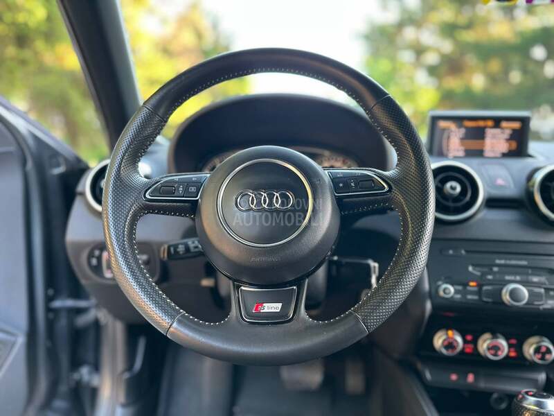 Audi A1 