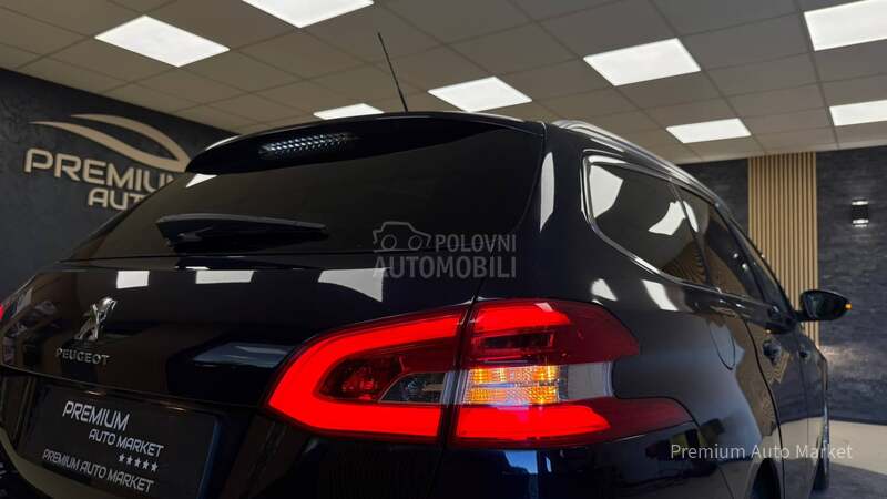 Peugeot 308 //1.6 HDI//PANO/FUL