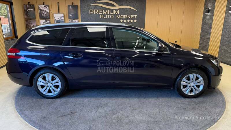 Peugeot 308 //1.6 HDI//PANO/FUL