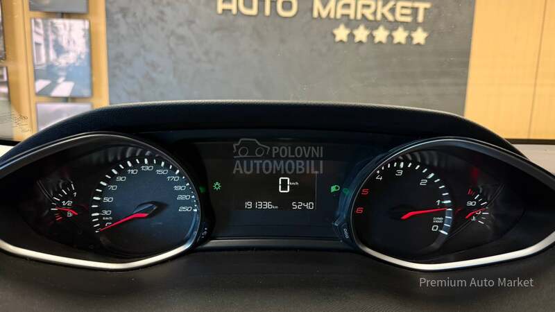 Peugeot 308 //1.6 HDI//PANO/FUL