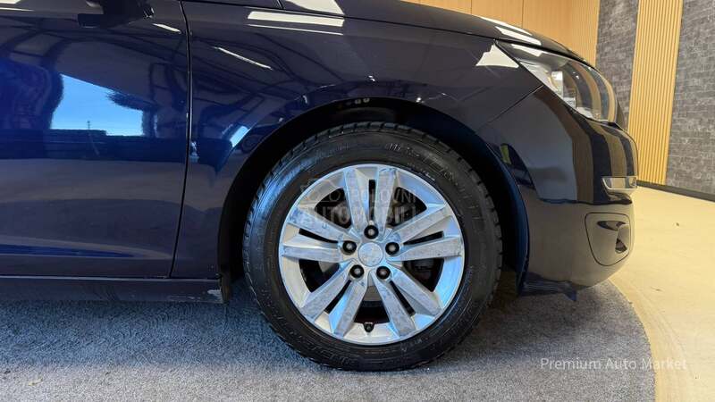Peugeot 308 //1.6 HDI//PANO/FUL