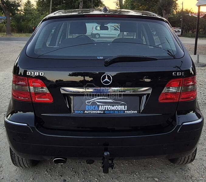 Mercedes Benz B 180 N.A.V.I