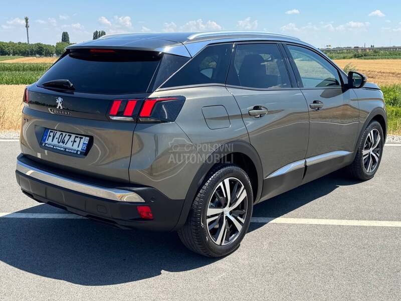 Peugeot 3008 1.5 HDI ALLURE