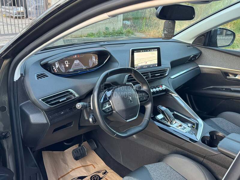 Peugeot 3008 1.5 HDI ALLURE