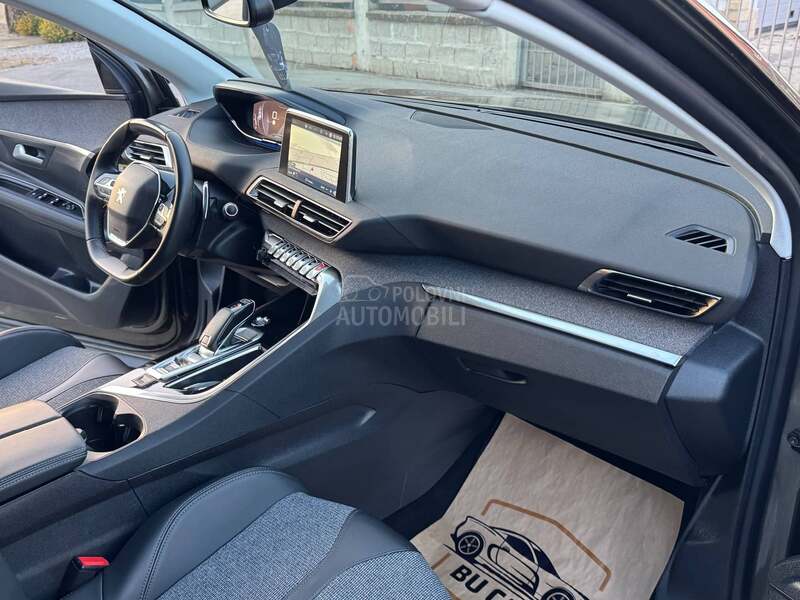 Peugeot 3008 1.5 HDI ALLURE