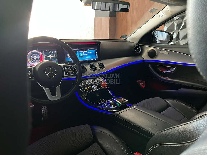Mercedes Benz E 220 4MATIC - AMG