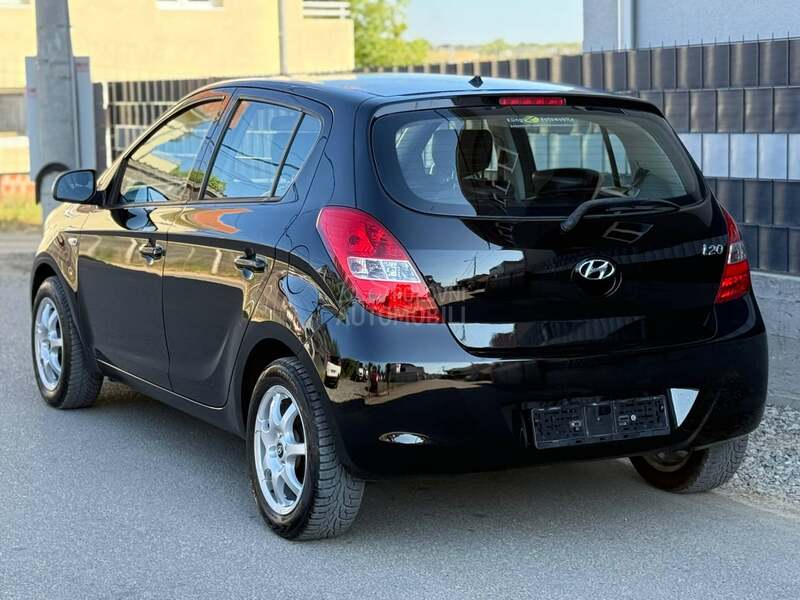 Hyundai i20 1.6 SPORT SWlSS