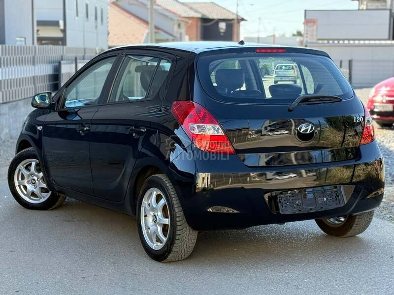 Hyundai i20 1.6 SPORT SWlSS