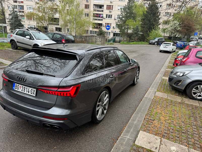 Audi S6 