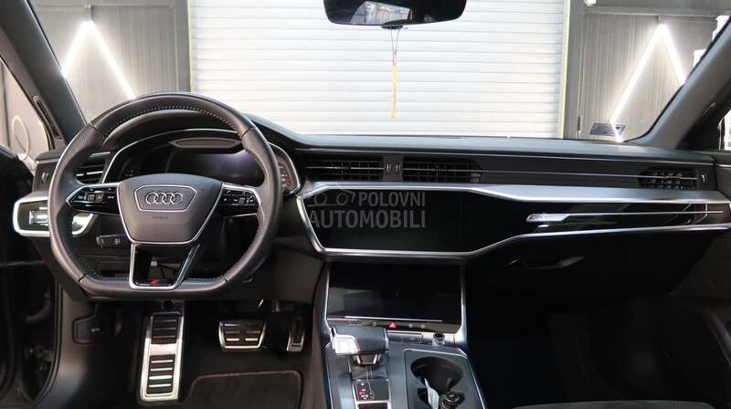 Audi S6 