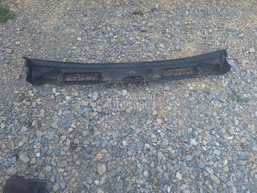 Maska ispod šoferke X1 E84 za BMW X1 od 2009. do 2015. god.