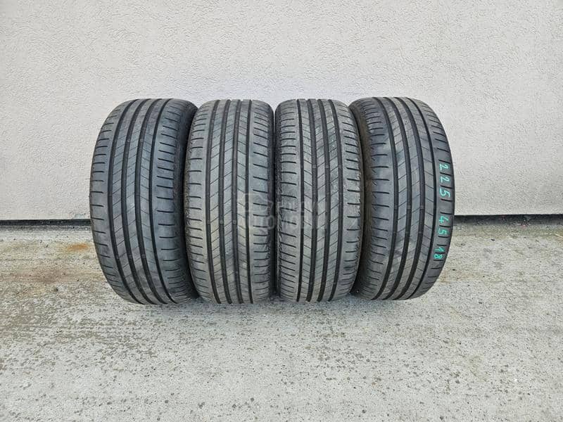Bridgestone 225/45 R18 Letnja
