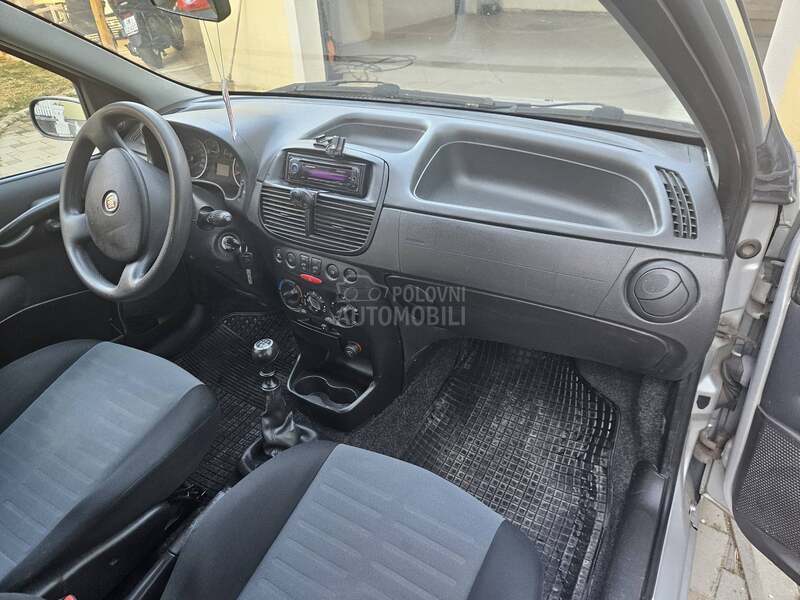 Fiat Punto 1.2 8v