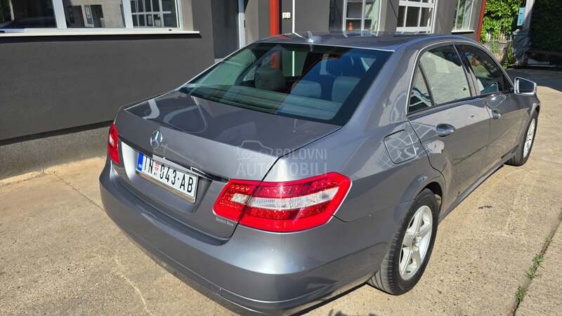 Mercedes Benz E 220 CDI