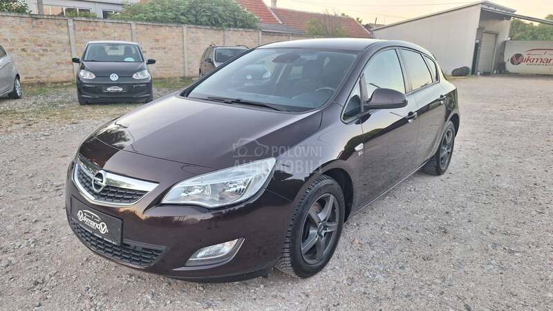 Opel Astra J 1.7 CDTI 150 JAHRE