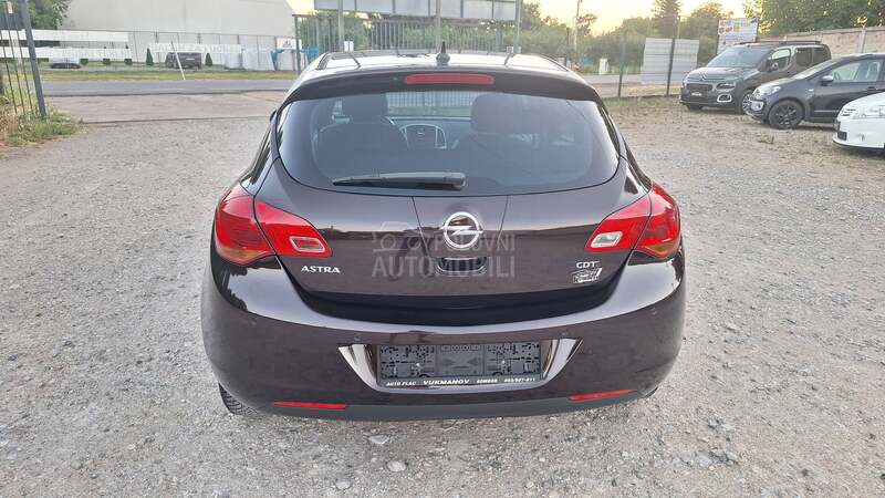 Opel Astra J 1.7 CDTI 150 JAHRE