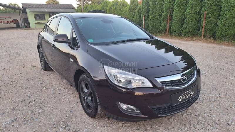 Opel Astra J 1.7 CDTI 150 JAHRE