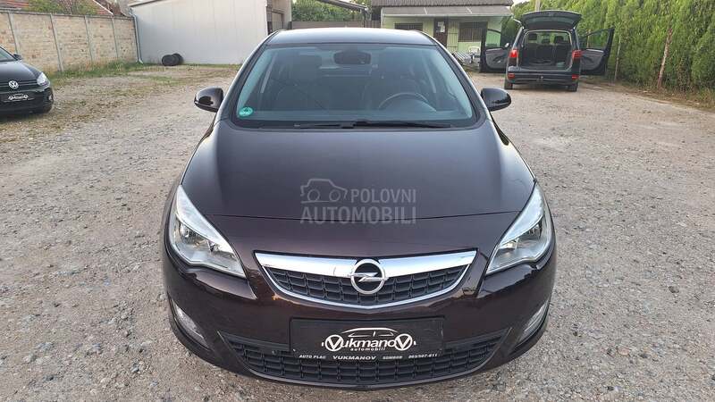 Opel Astra J 1.7 CDTI 150 JAHRE