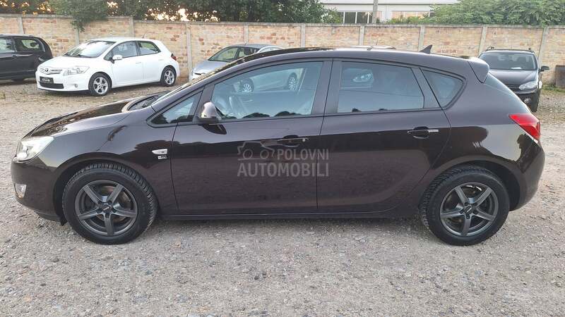 Opel Astra J 1.7 CDTI 150 JAHRE