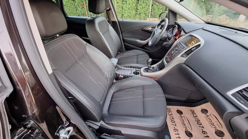 Opel Astra J 1.7 CDTI 150 JAHRE
