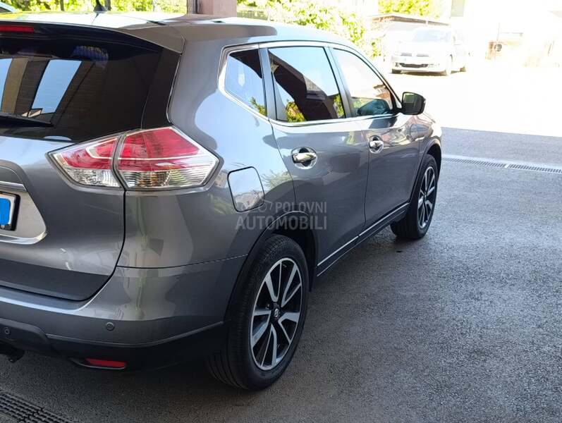 Nissan X-Trail 1.6
