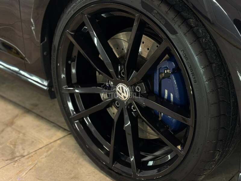 Volkswagen Golf 7 R