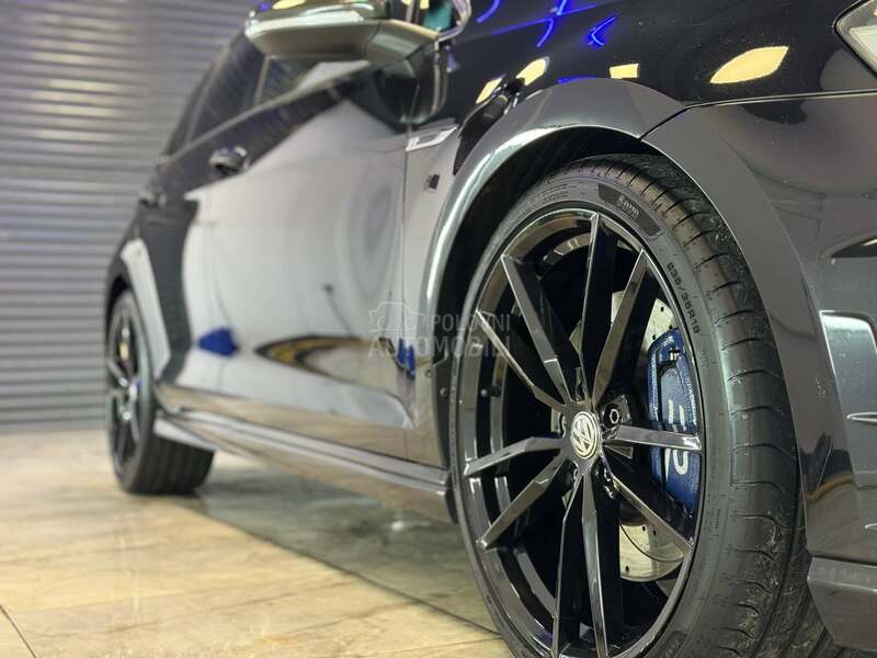 Volkswagen Golf 7 R