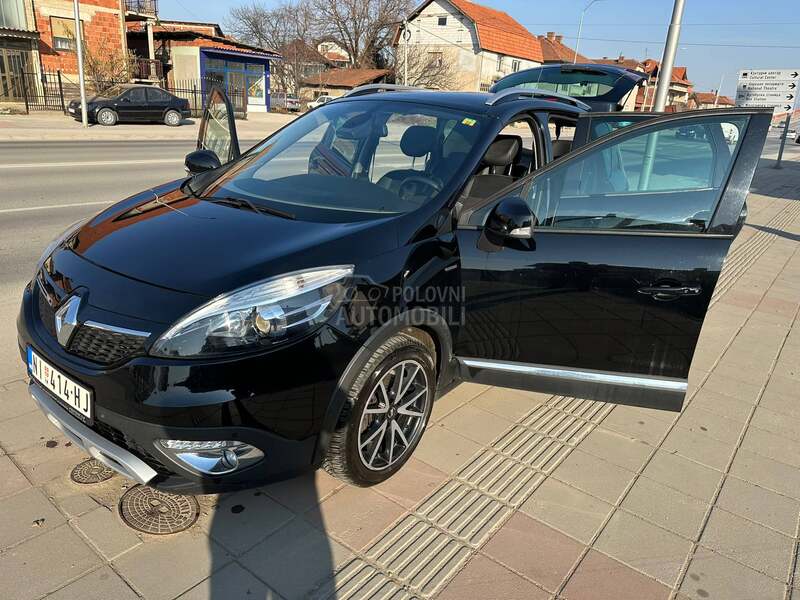 Renault Scenic 1.2 Bose X-MOD