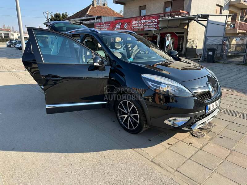 Renault Scenic 1.2 Bose X-MOD