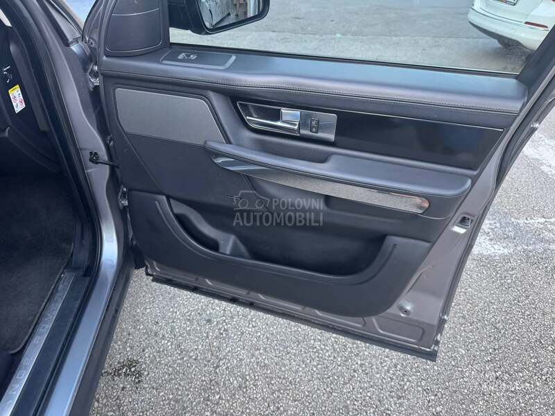 Land Rover Range Rover Sport 3.0 HSE