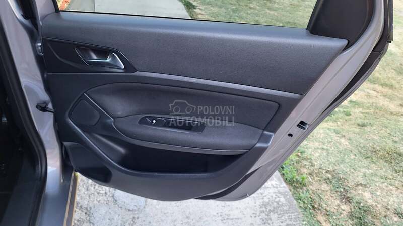 Peugeot 308 1.6 eHDI