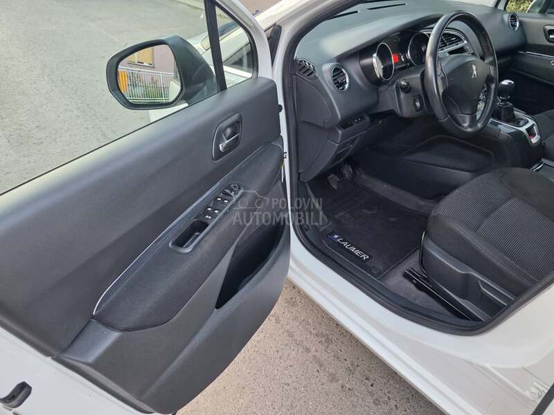Peugeot 5008 1.6HDI Perla