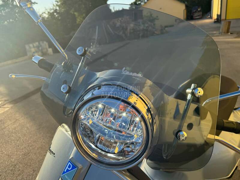 Vespa GTS 300