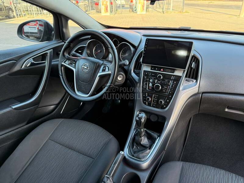 Opel Astra J 1.4 turbo/Scorpio