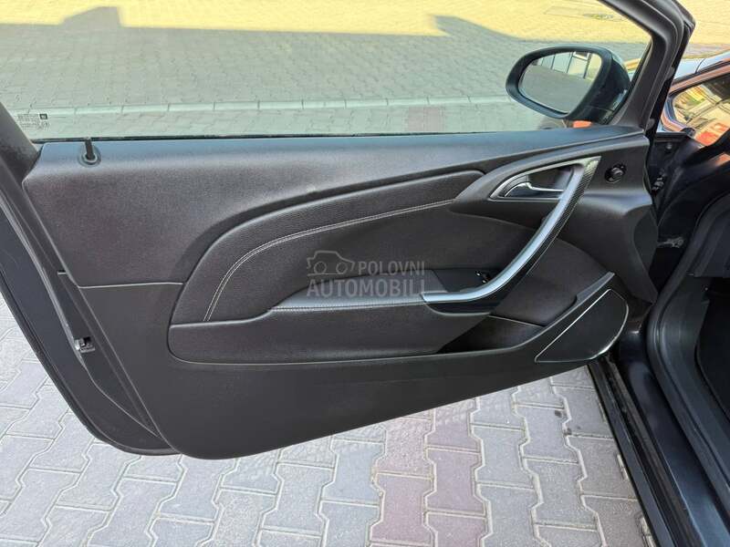 Opel Astra J 1.4 turbo/Scorpio