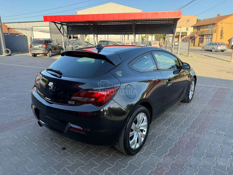 Opel Astra J 1.4 turbo/Scorpio