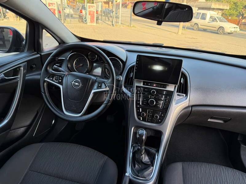 Opel Astra J 1.4 turbo/Scorpio