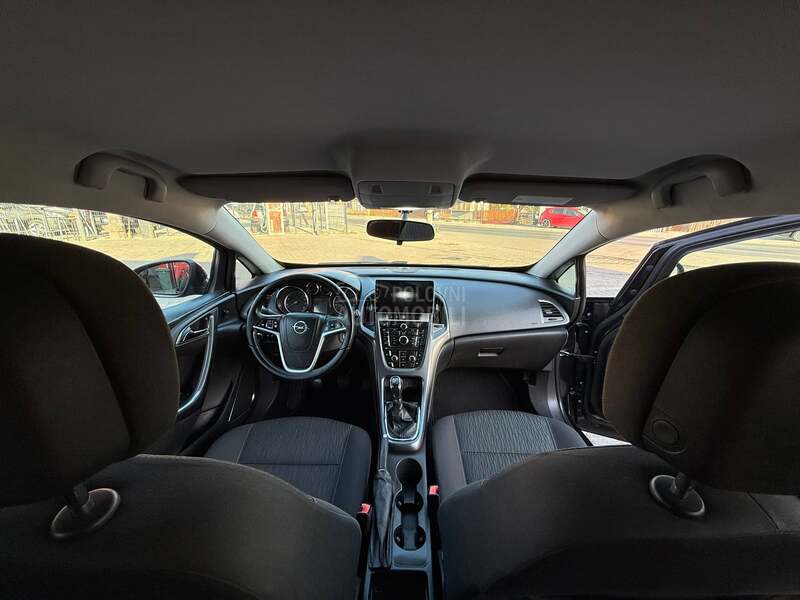 Opel Astra J 1.4 turbo/Scorpio