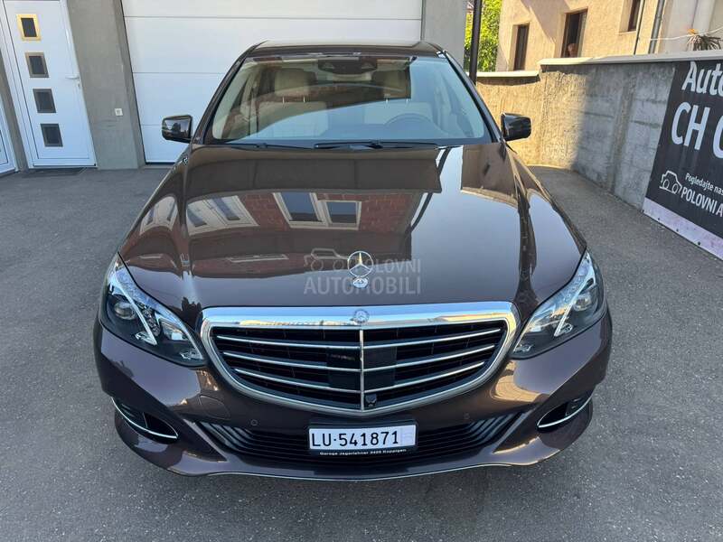 Mercedes Benz E 250 2.0 FUL MATIK CH