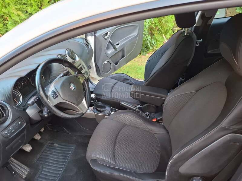 Alfa Romeo MiTo 