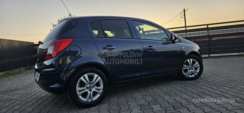 Opel Corsa D 1.3 cdti n o v a