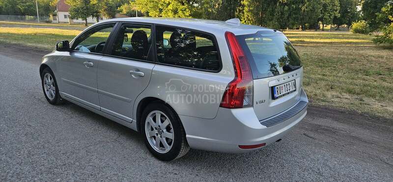 Volvo V50 