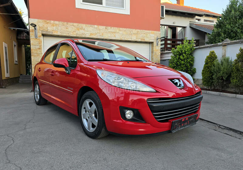 Peugeot 207 1.4 R.E.S.T.Y.L.E
