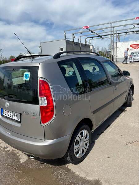 Škoda Roomster 