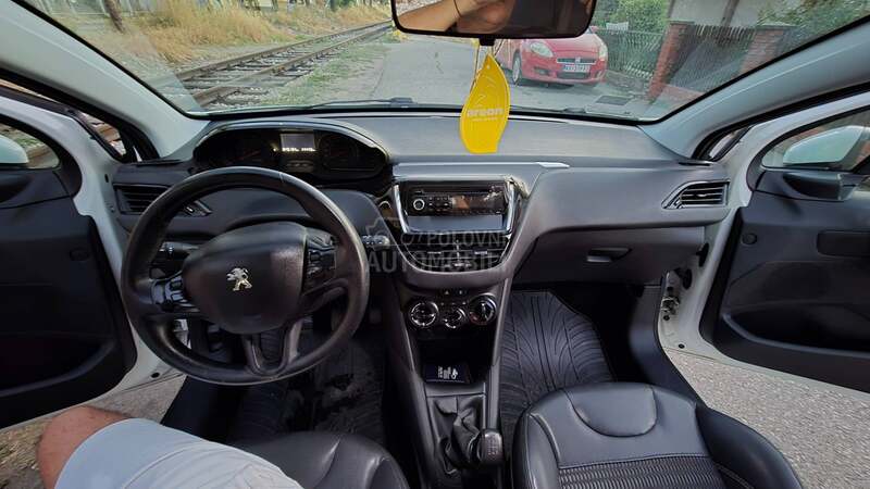 Peugeot 208 1.4hdi