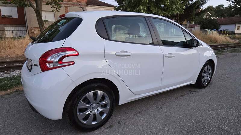 Peugeot 208 1.4hdi