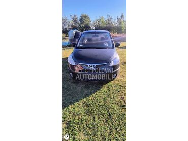 Hyundai i10 2009. god. -  kompletan auto u delovima