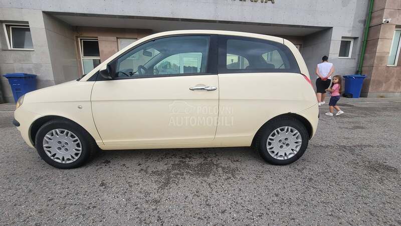 Lancia Ypsilon 