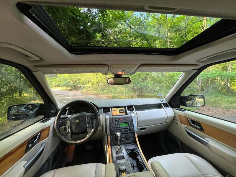 Land Rover Range Rover Sport N O  V  O
