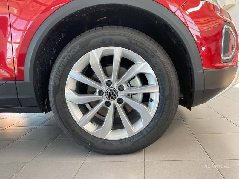 Volkswagen T-Roc LIFE 2.0 TDI